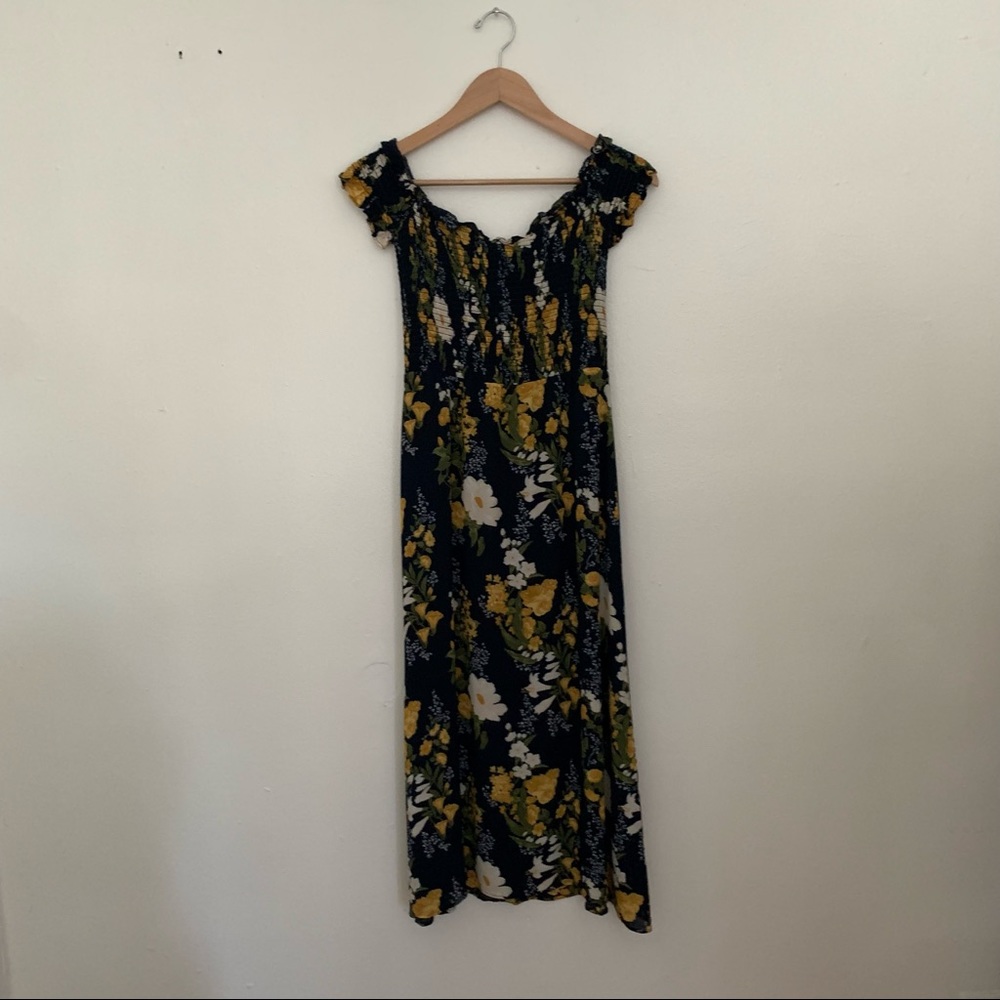 Size 10 Reformation Murphy Dress in graciella!
